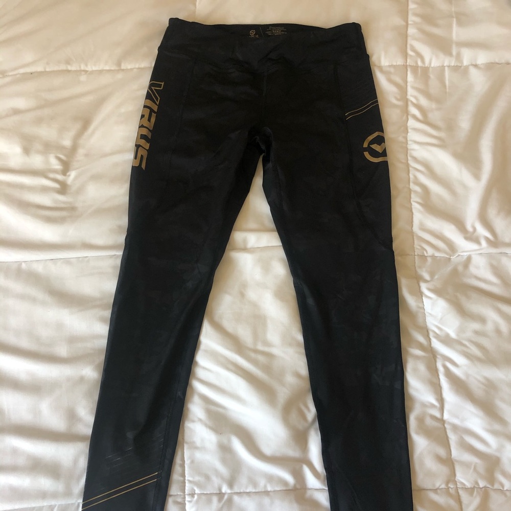Virus Compression Leggings